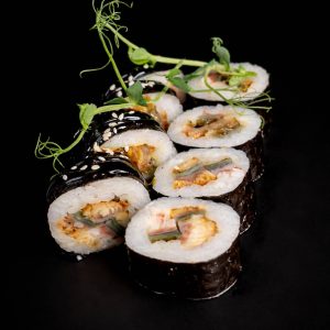 Маки с угрём 8 шт