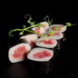 Маки с тунцом 8 шт